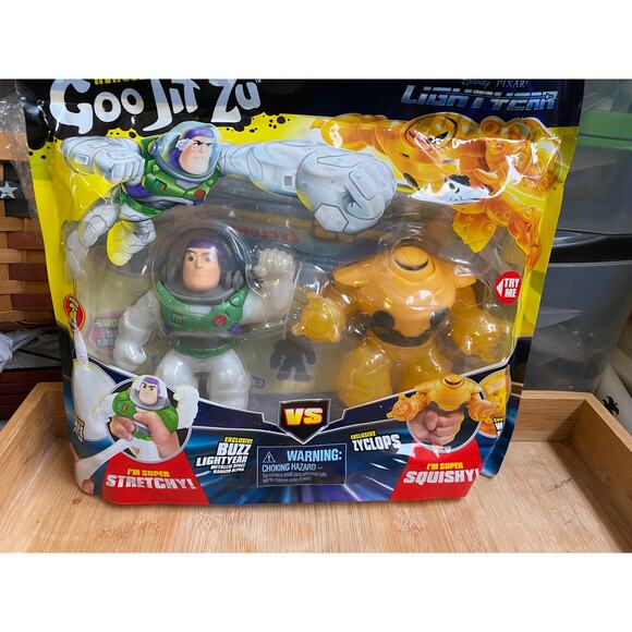 Buzz Lightyear & Yellow Zyclops Heroes of Goo Jit Zu DISNEY PIXAR 2022 Orig Pkg - Picture 12 of 13
